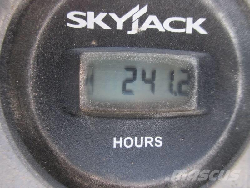 SkyJack SJ III 3219 Makasli platformlar