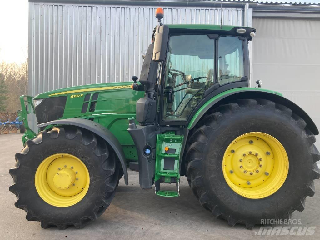 John Deere 6250 R Traktörler