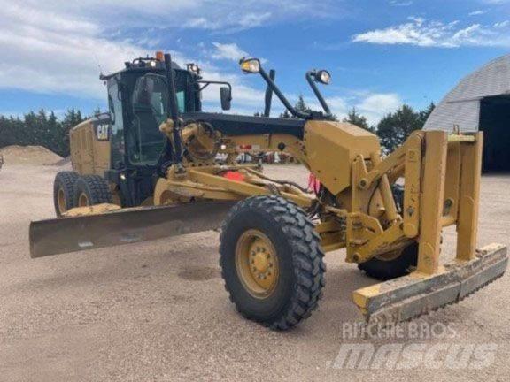 CAT 140 M 2 Greyderler