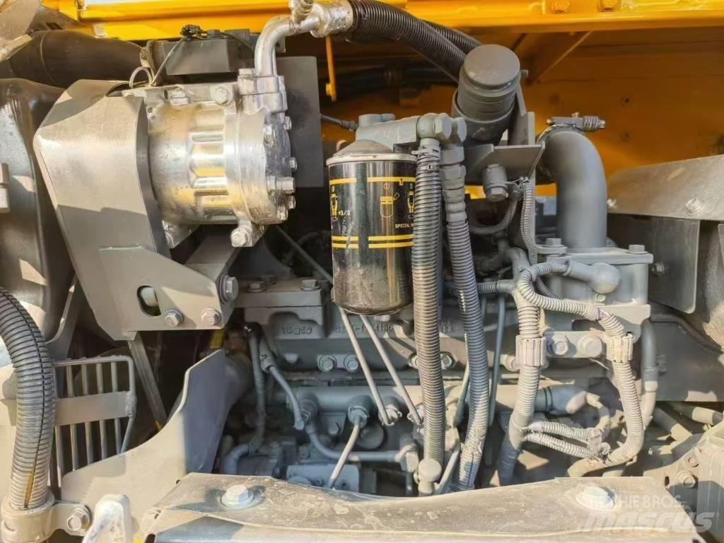 Komatsu 70-8 Paletli ekskavatörler
