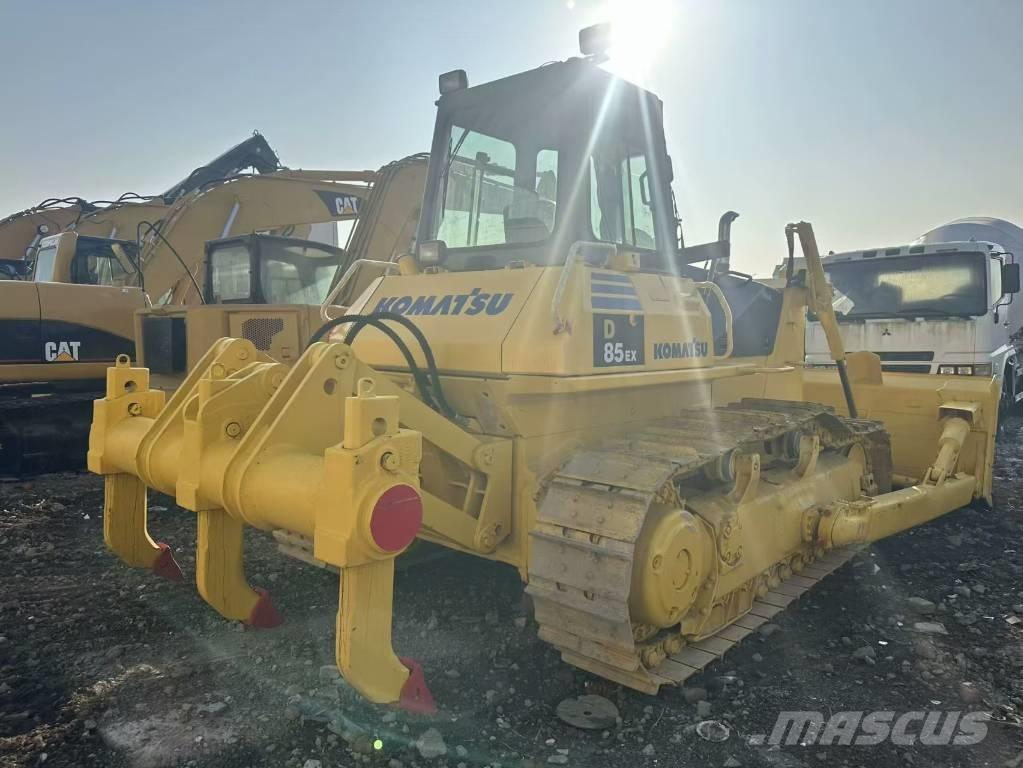 Komatsu D 85 E Paletli dozerler