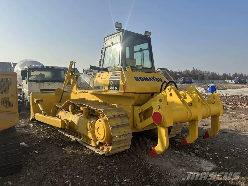 Komatsu D 85 E Paletli dozerler