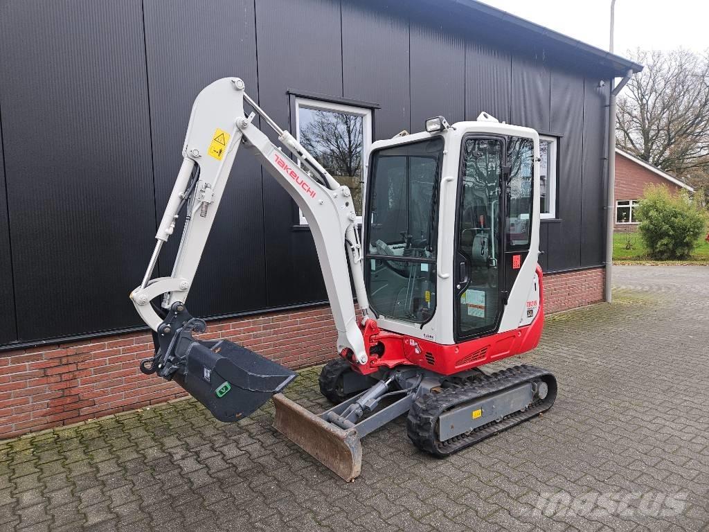 Takeuchi TB216 Mini ekskavatörler, 7 tona dek