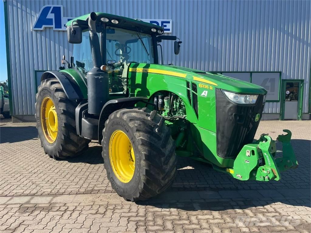 John Deere 8335R Traktörler
