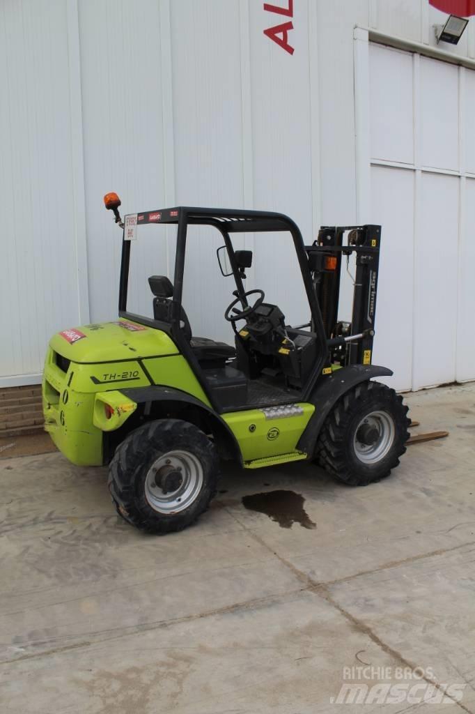 Agrimac TH210 Teleskopik yükleyiciler