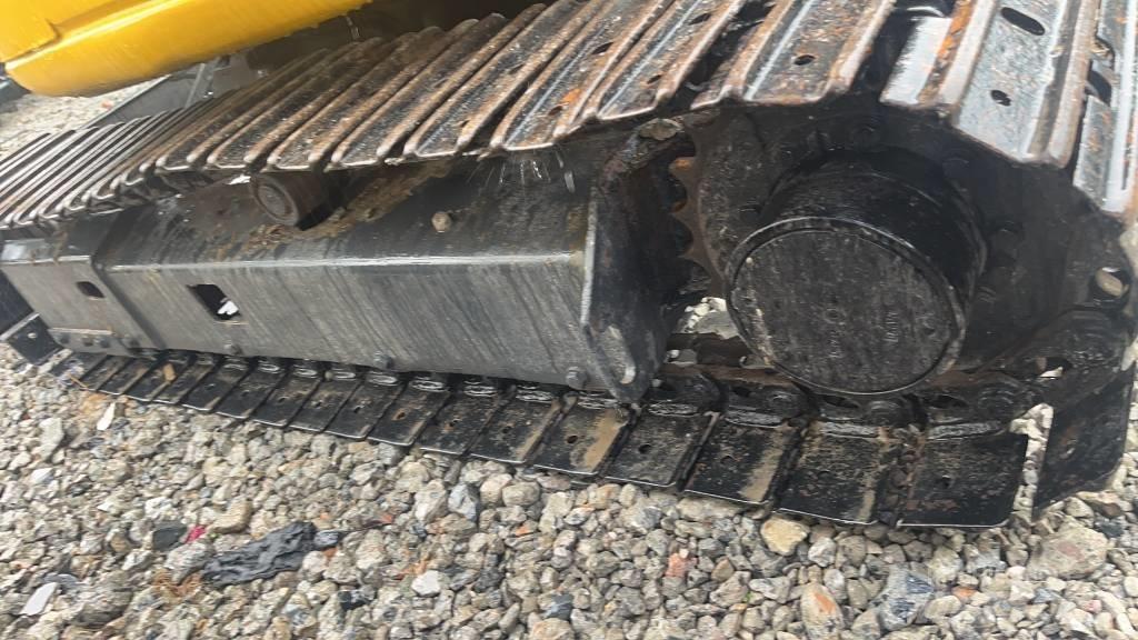 Komatsu PC 30 Paletli ekskavatörler