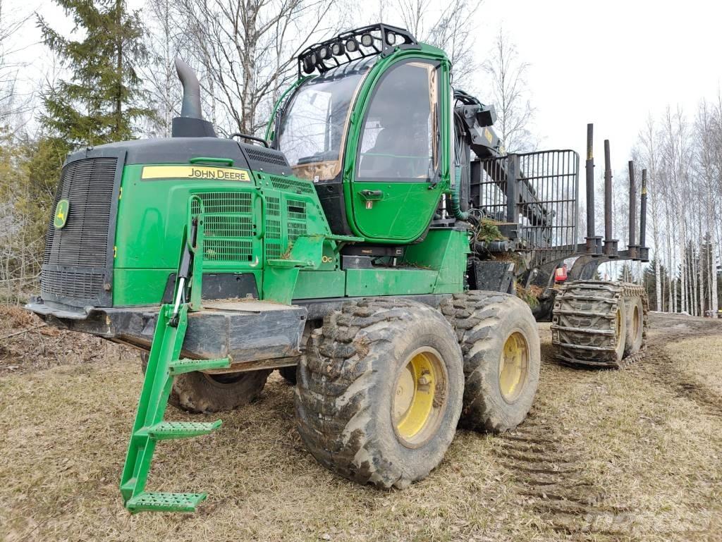 John Deere 1210 G Tomruk yükleyici traktörler