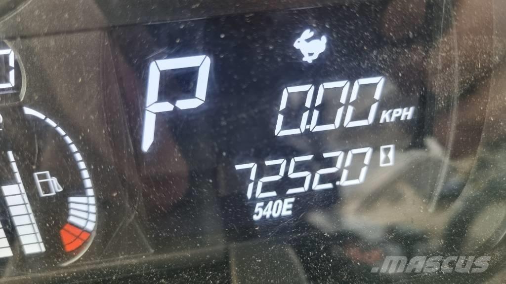 Massey Ferguson 7718 Traktörler