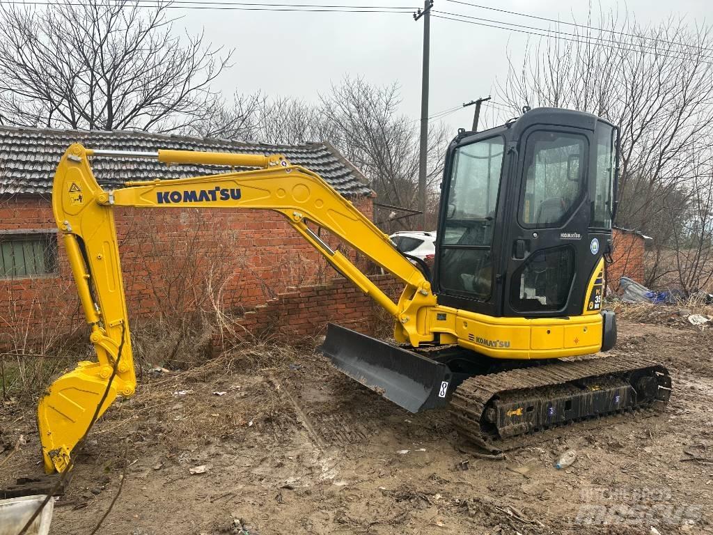 Komatsu PC 35 MR Paletli ekskavatörler