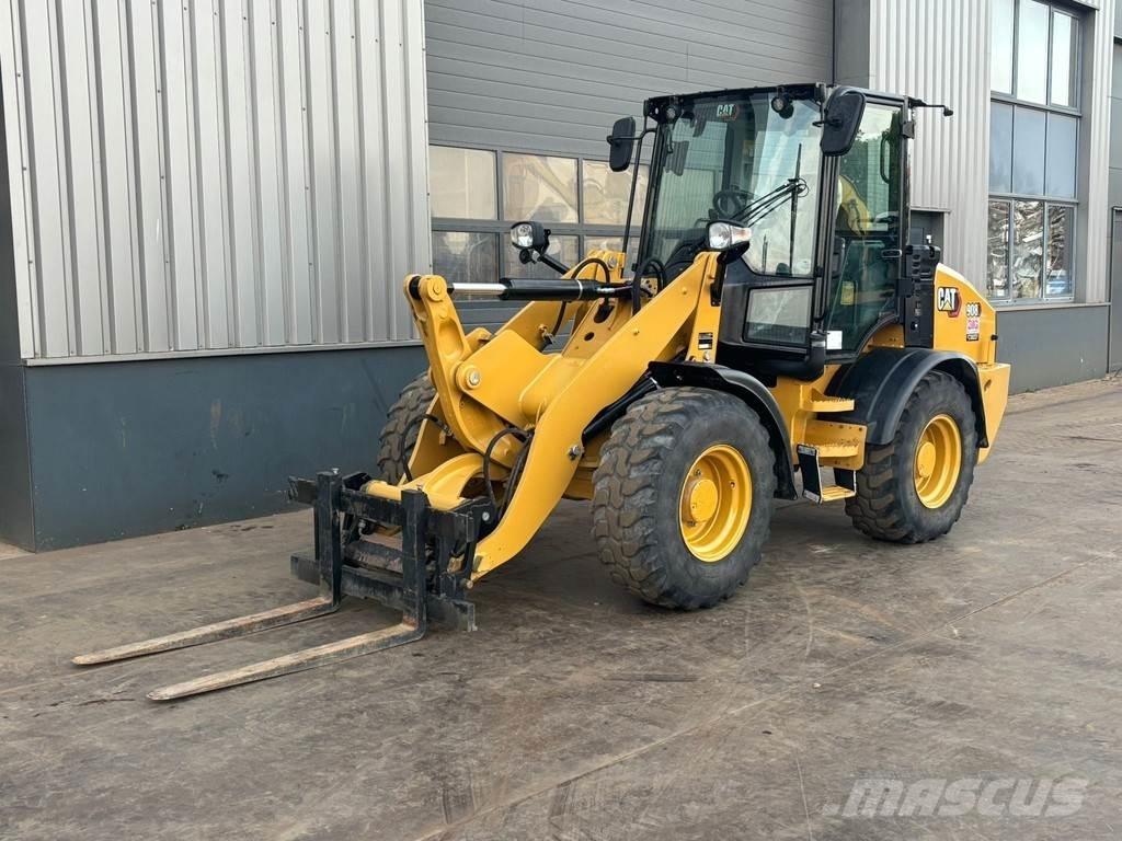 CAT 908 Tekerlekli yükleyiciler