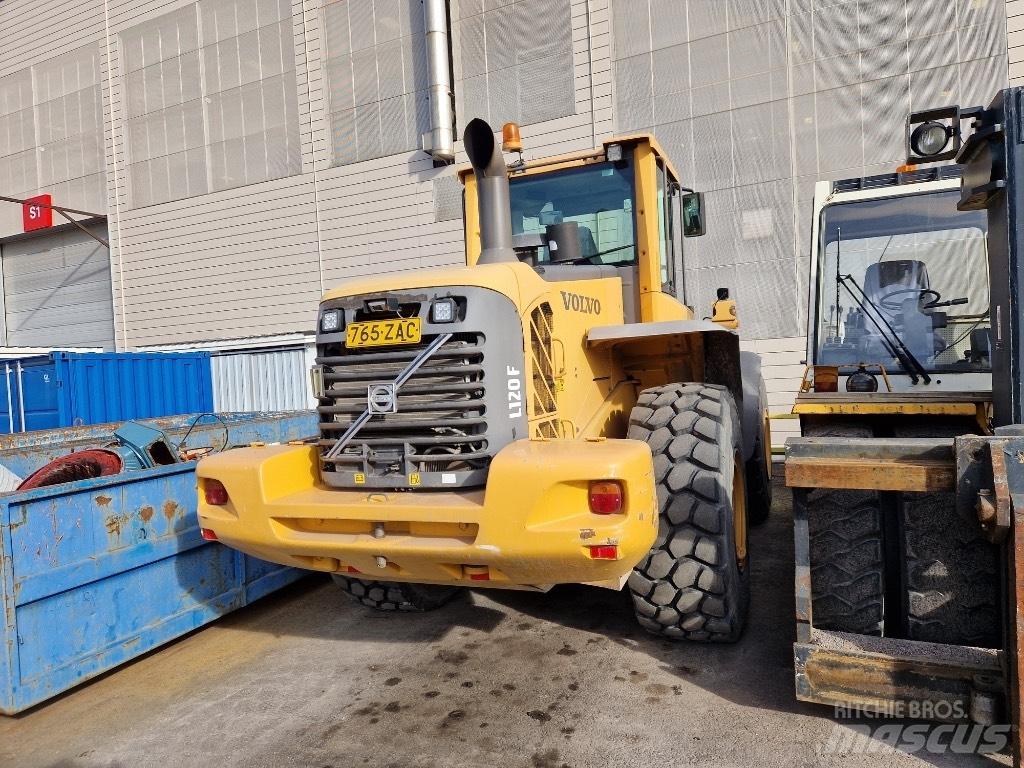 Volvo L 120 F Tekerlekli yükleyiciler