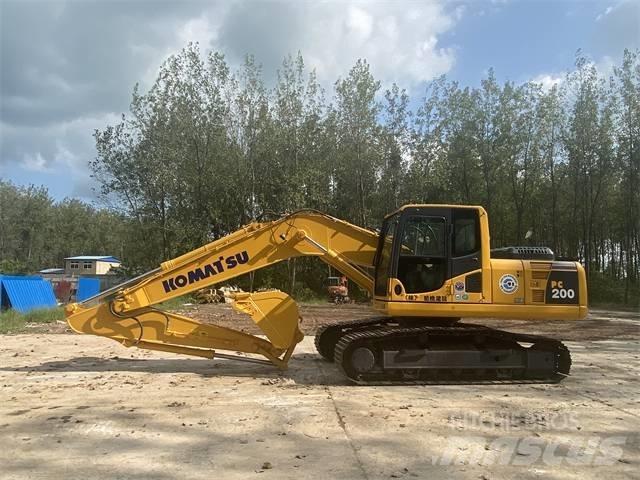 Komatsu PC200-8 Paletli ekskavatörler