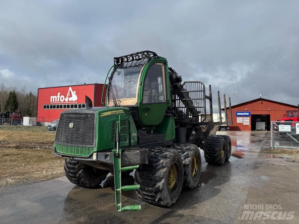 John Deere 1010 E Tomruk yükleyici traktörler