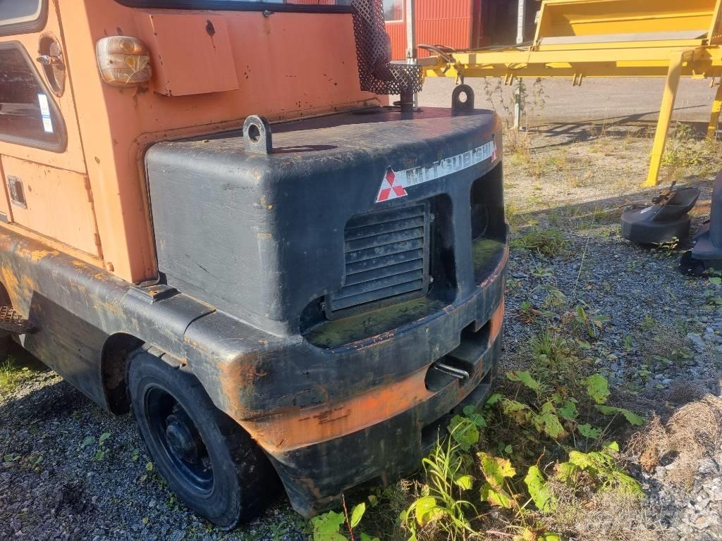 Mitsubishi FD 40 Dizel forkliftler