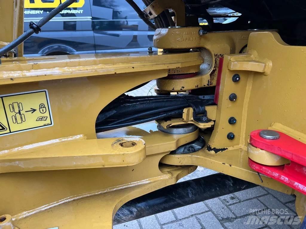 CAT 908M Tekerlekli yükleyiciler