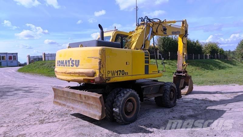 Komatsu PW 170-6 Lastik tekerli ekskavatörler