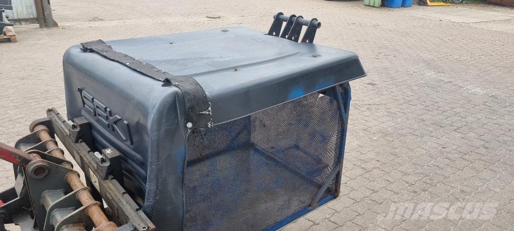 Iseki SXG Mobil çim biçme makineleri