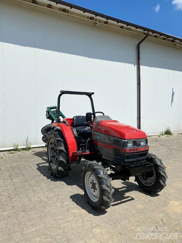 Mitsubishi MTR300 Traktörler