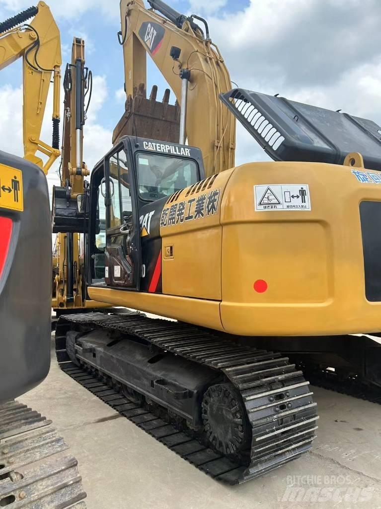 CAT CAT323D Paletli ekskavatörler
