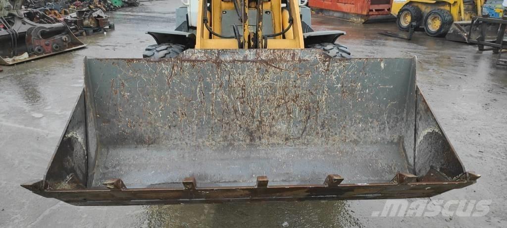 Liebherr L 506 Tekerlekli yükleyiciler