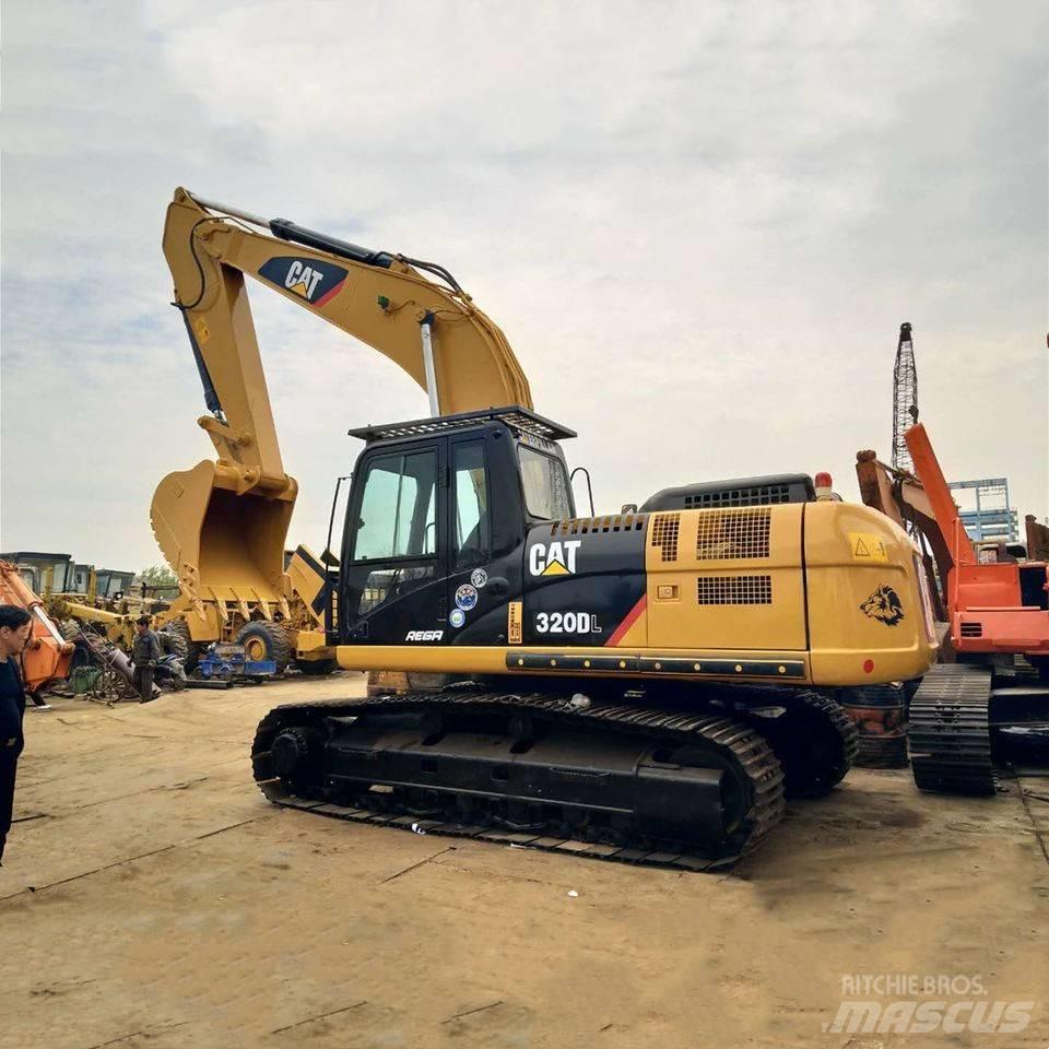 CAT 320 D Paletli ekskavatörler