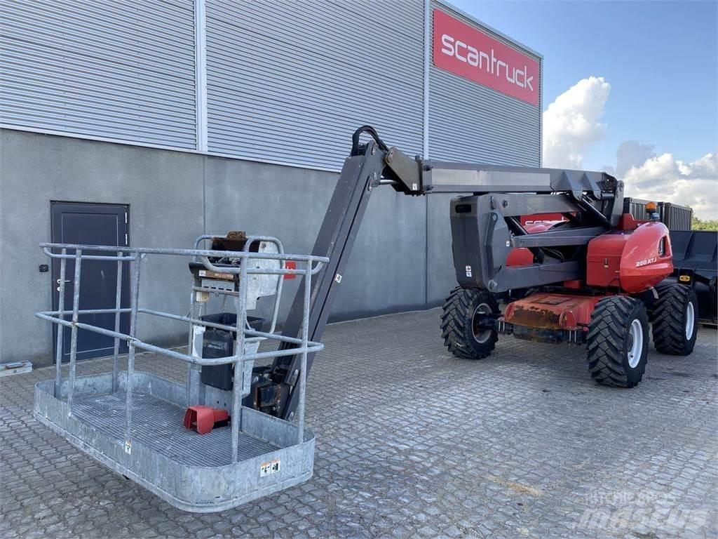 Manitou 200ATJ RC Körüklü personel platformları