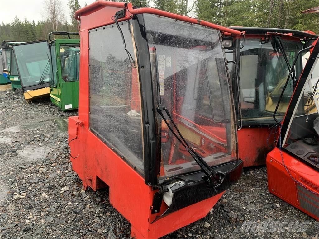 Komatsu 901TX Kabin