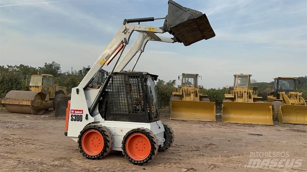 Bobcat S300 Skid steer loderler