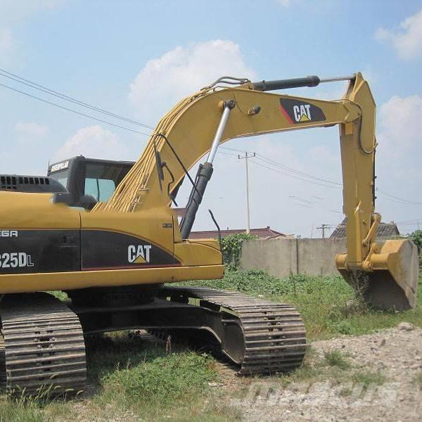 CAT 325DL Paletli ekskavatörler