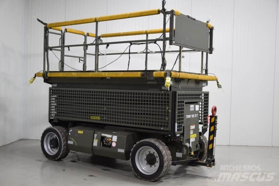 JLG M3369 Makasli platformlar