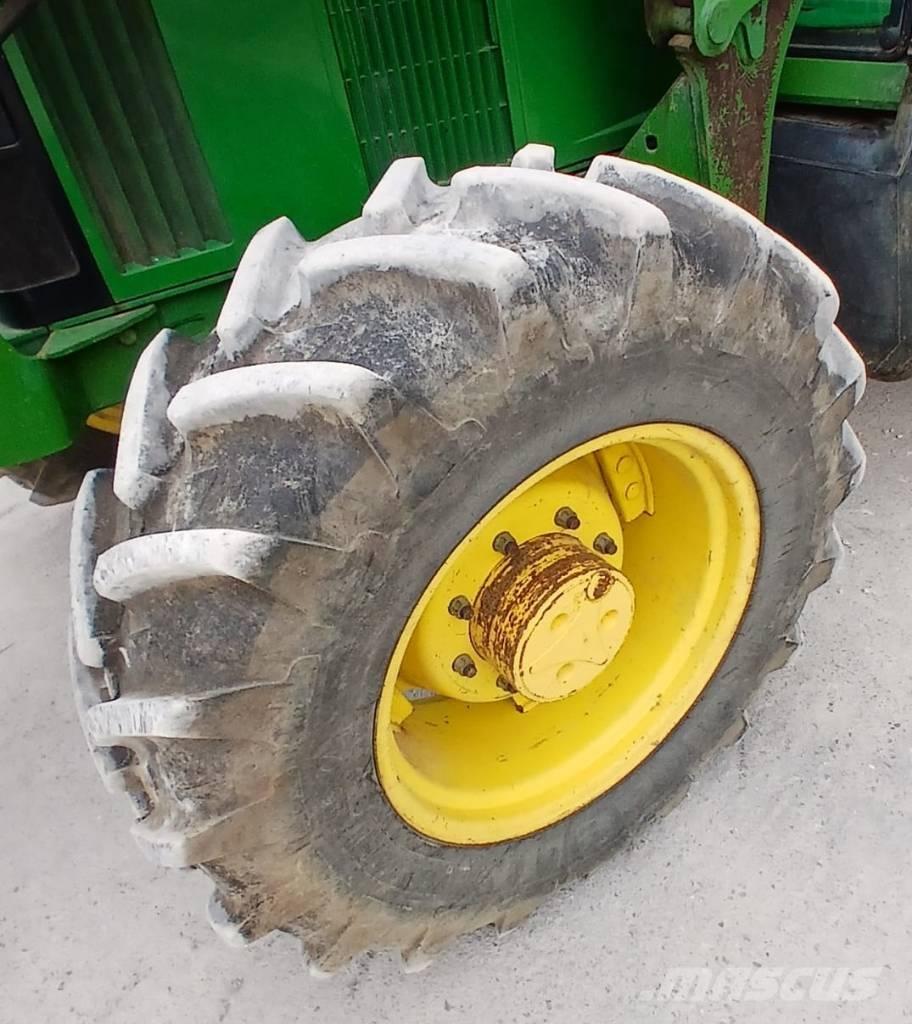 John Deere 6110 Traktörler