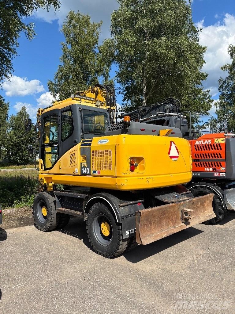 Komatsu PW 140-7 Lastik tekerli ekskavatörler