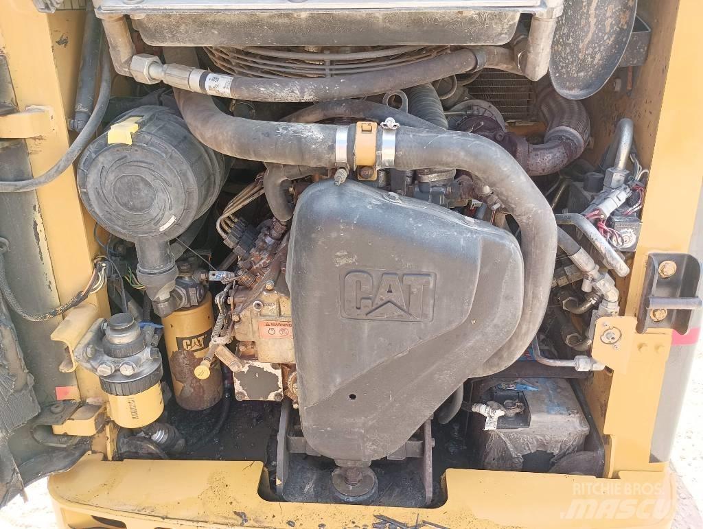 CAT 226 B Skid steer loderler