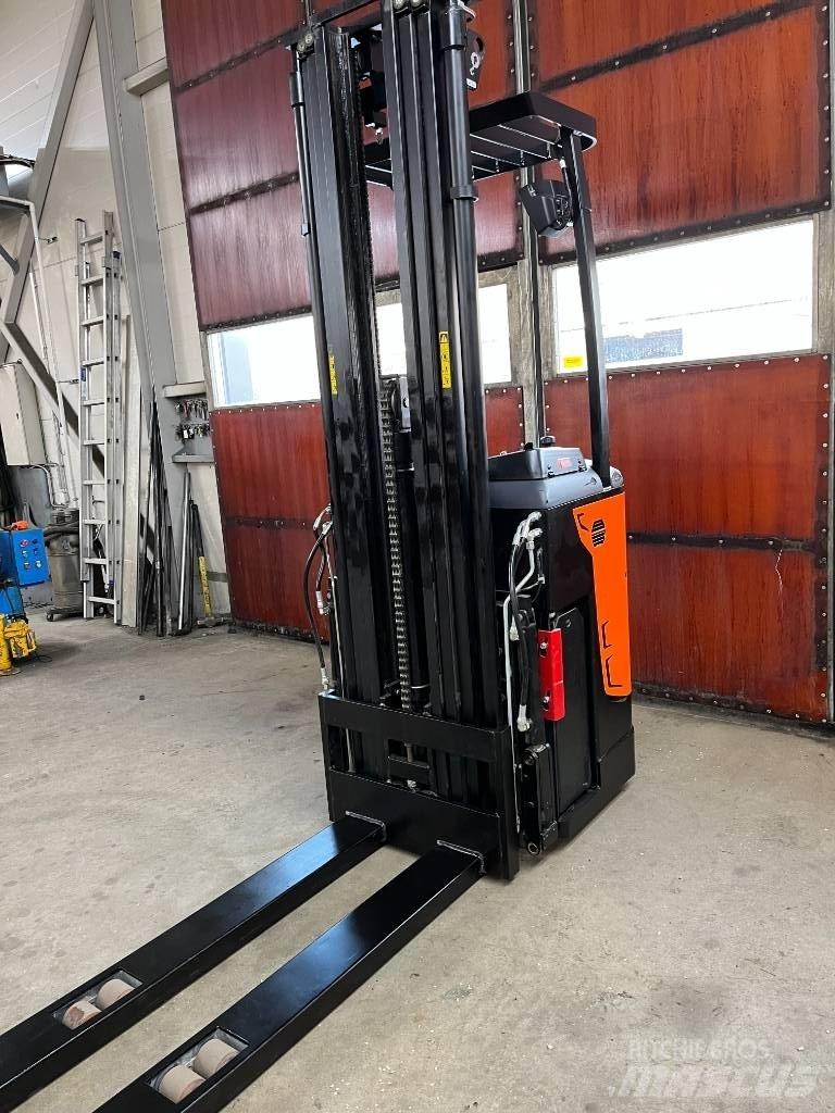 Rocla SST12AC Akülü depo ekipmanları