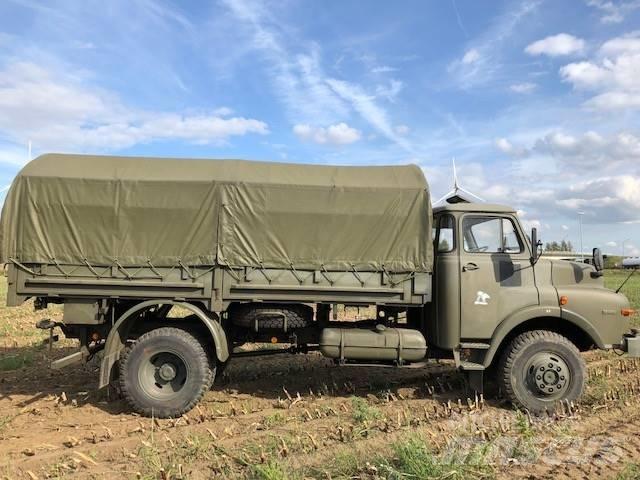 MAN 11-136 4T 4x4 Kapali kasa kamyonlar