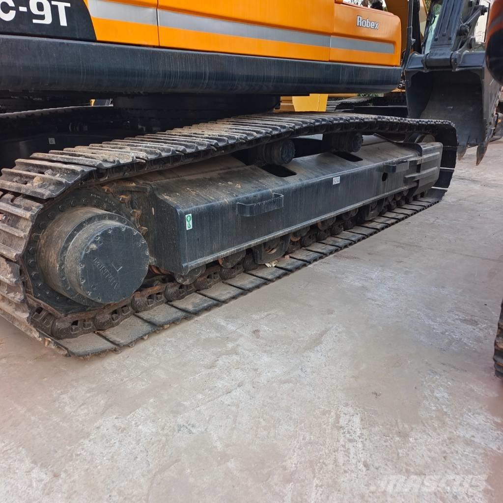 Hyundai 305 LC-9T Paletli ekskavatörler