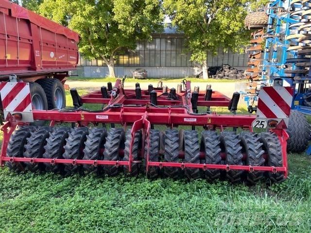 Horsch Tiger 4 AS Keski pullukları