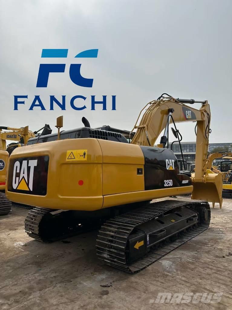 CAT 325 D Paletli ekskavatörler