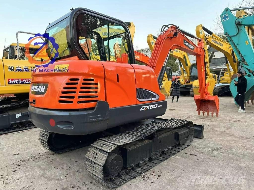 Doosan DX 60 Mini ekskavatörler, 7 tona dek