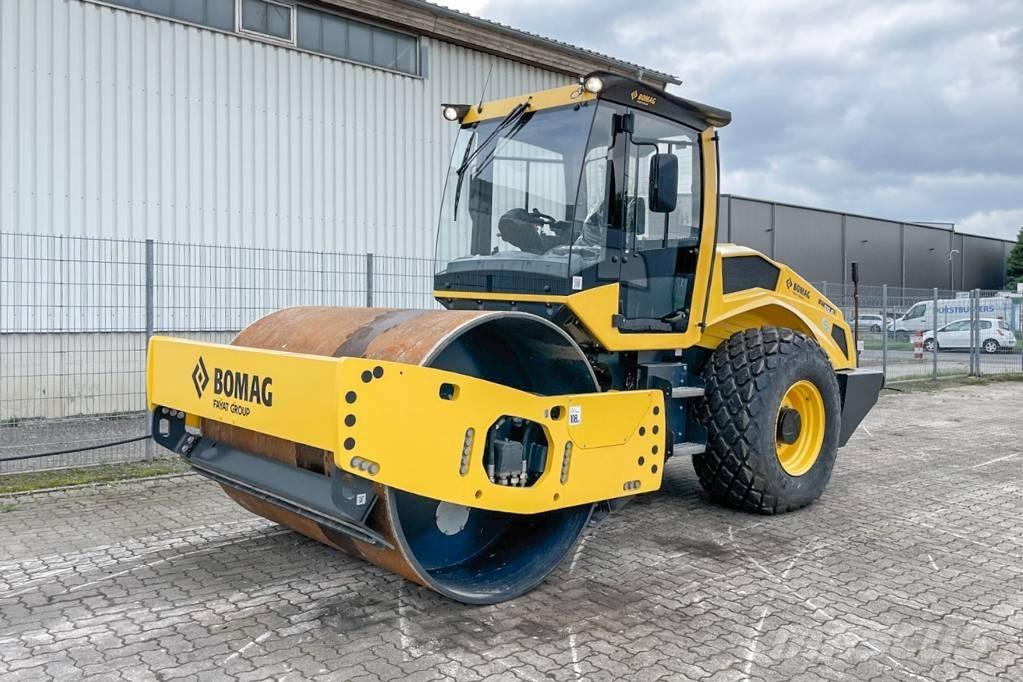 Bomag BW 213 D-5 Tek tamburlu silindirler