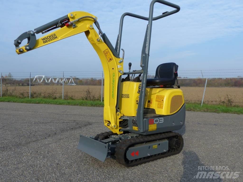 Wacker Neuson 803 Mini ekskavatörler, 7 tona dek