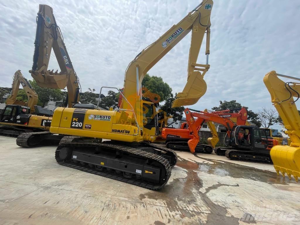 Komatsu PC 220-7 Paletli ekskavatörler