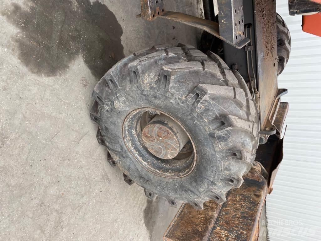 Kobelco E145W Lastik tekerli ekskavatörler
