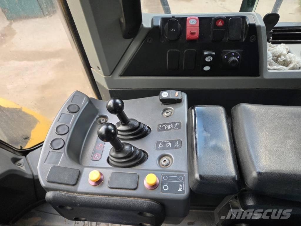 CAT 962 M Tekerlekli yükleyiciler