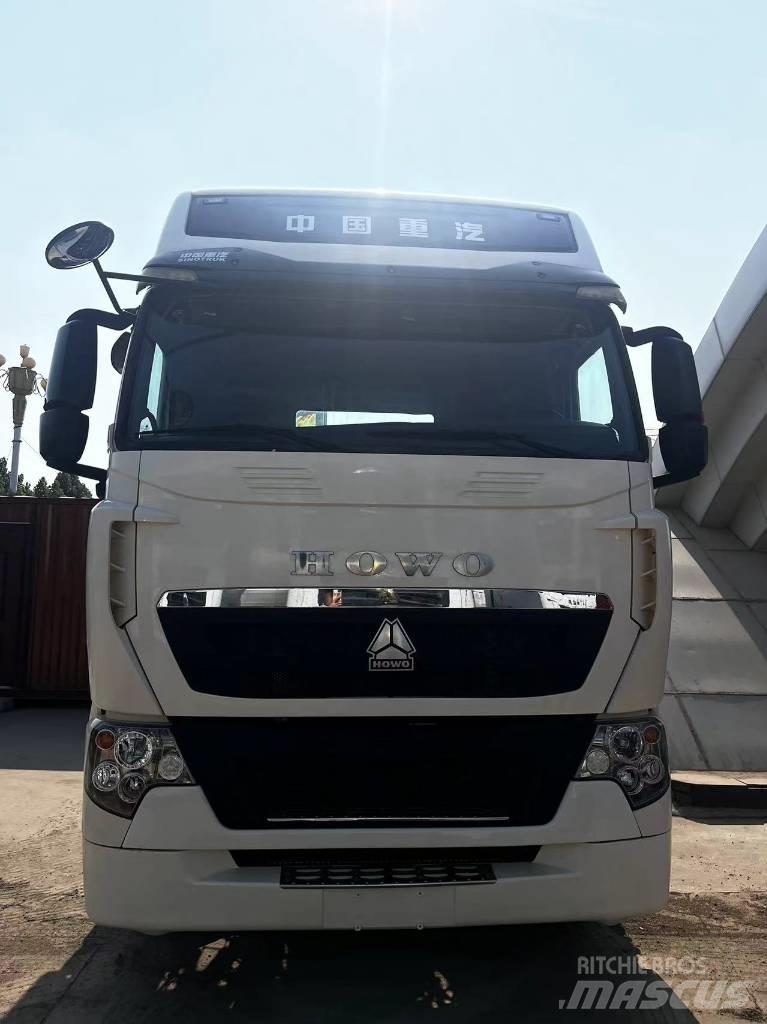 Sinotruk T7H Çekiciler