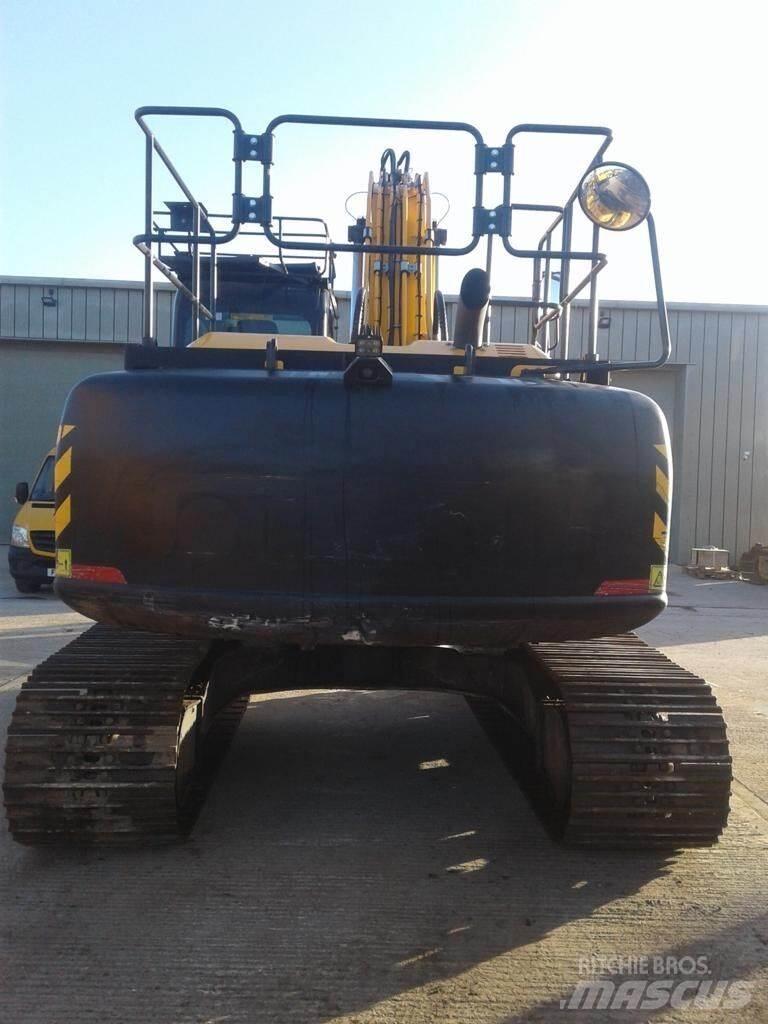 JCB JS220LC Paletli ekskavatörler