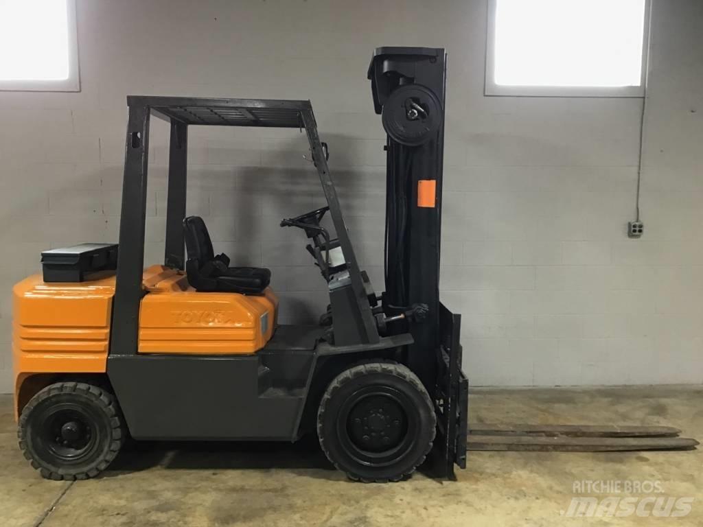 Toyota 02-5 FD 30 Diger