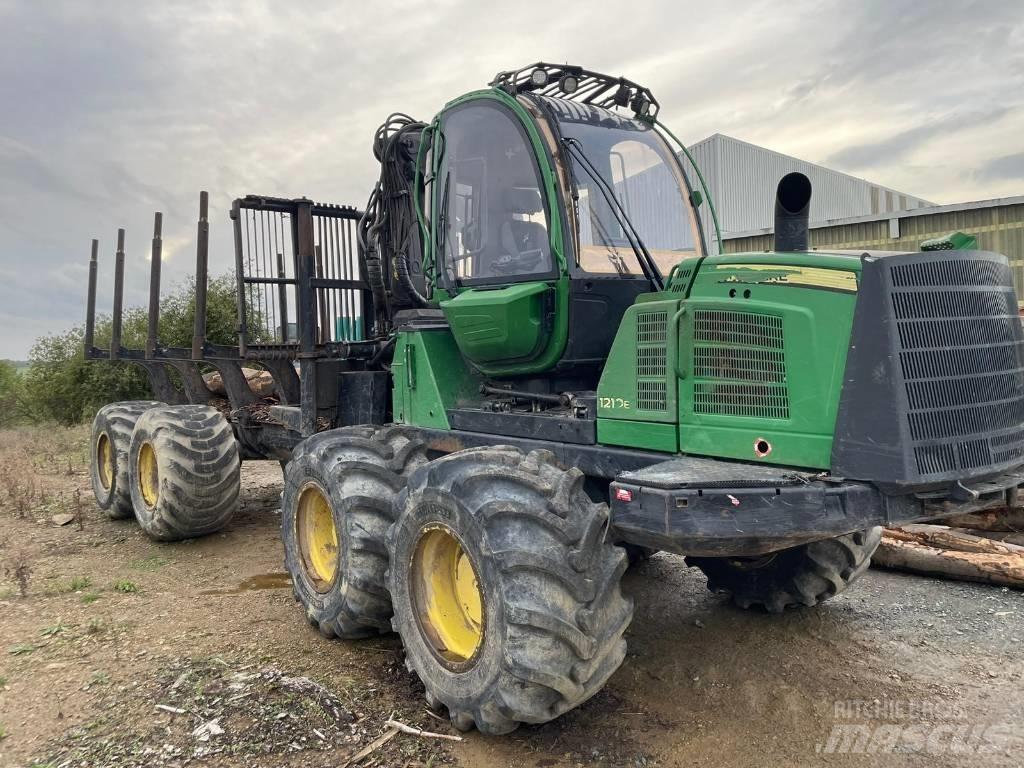 John Deere 1210 E Tomruk yükleyici traktörler