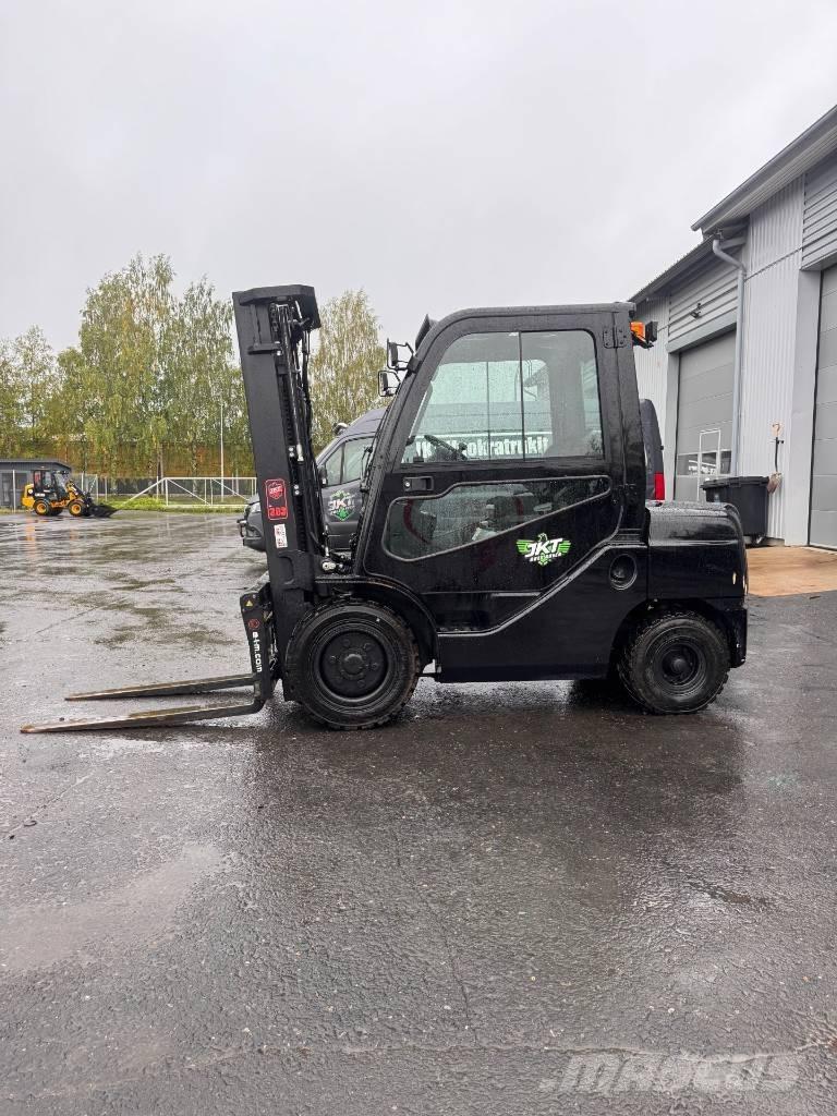 Toyota 02-8 FDF 30 Dizel forkliftler