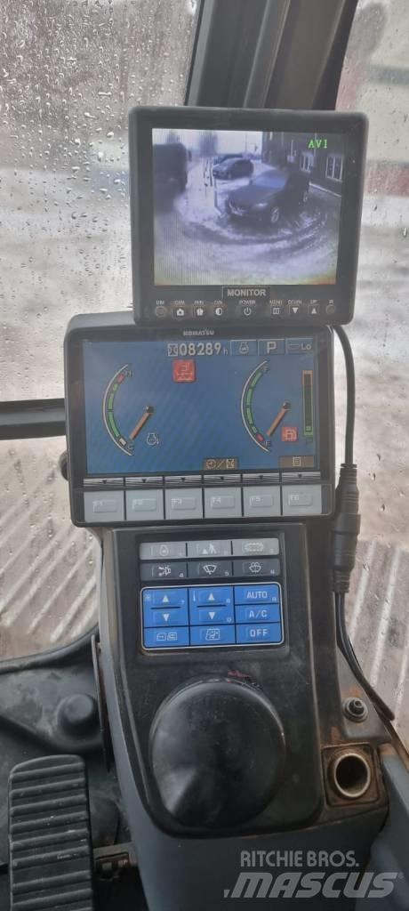 Komatsu PC 240 LC-8 Paletli ekskavatörler